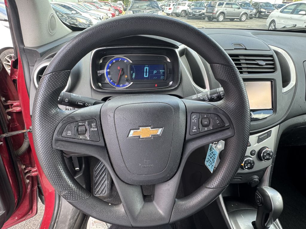 Photo 10 of this CHEVROLET TRAX