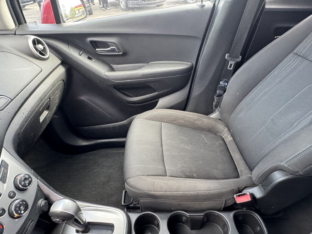 Photo 12 of this CHEVROLET TRAX