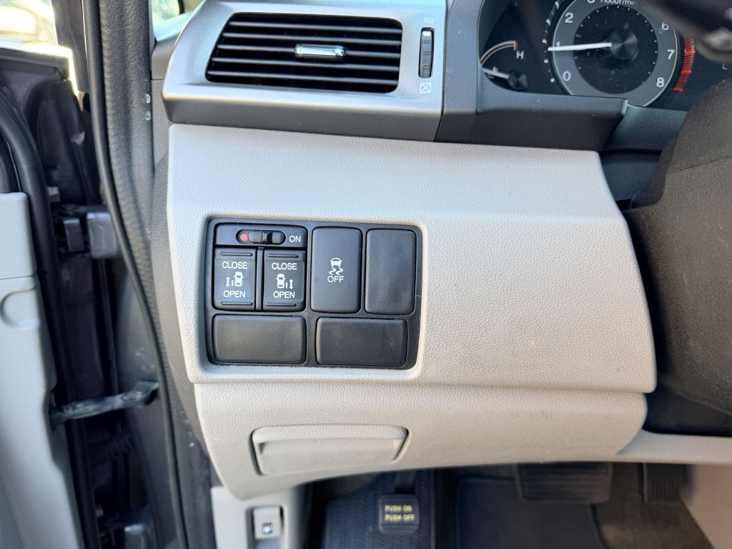 Photo 15 of this HONDA ODYSSEY