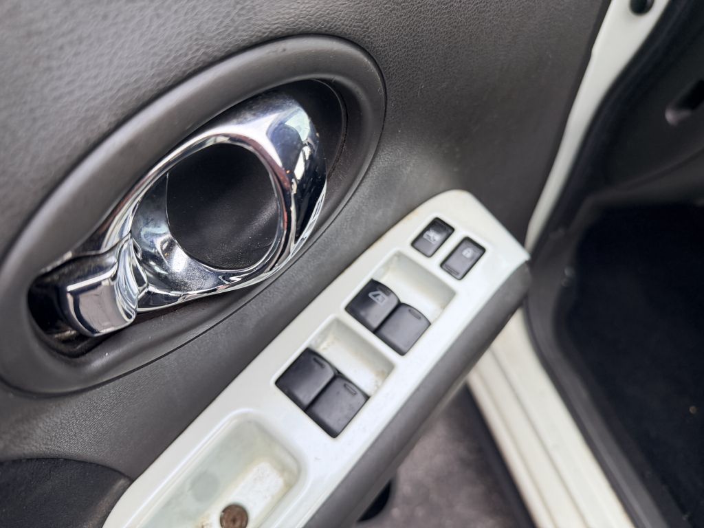 Photo 9 of this NISSAN CUBE