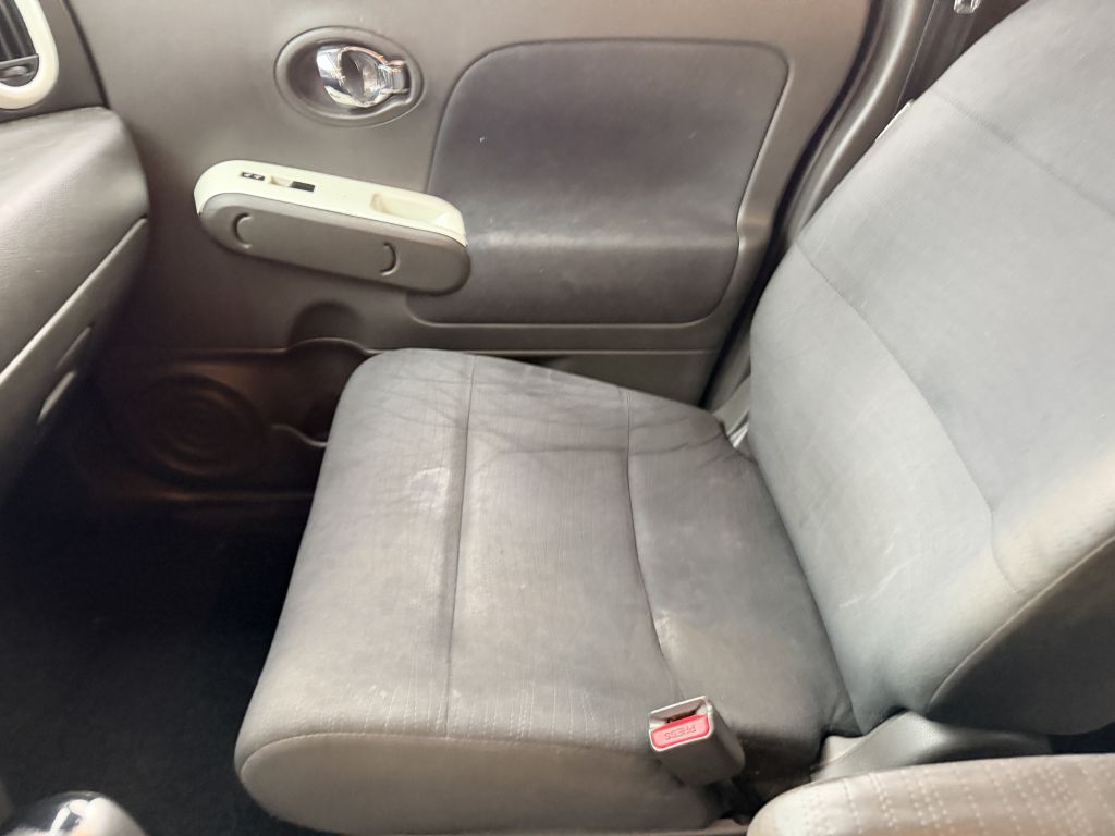 Photo 12 of this NISSAN CUBE