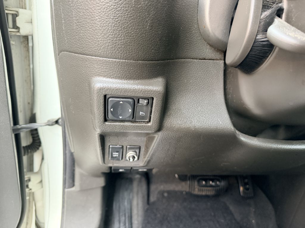 Photo 13 of this NISSAN CUBE
