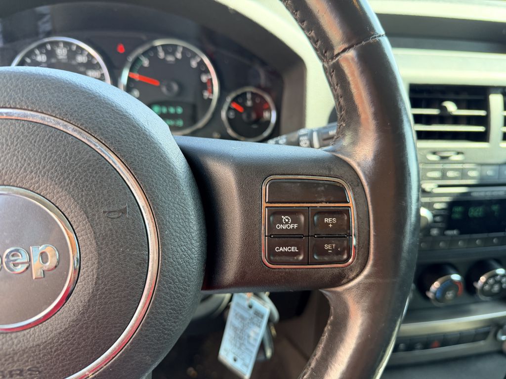 Photo 13 of this JEEP LIBERTY