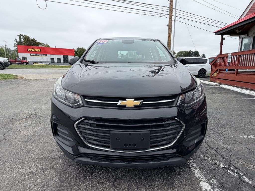 Photo 2 of this CHEVROLET TRAX
