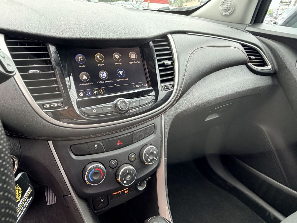 Photo 11 of this CHEVROLET TRAX