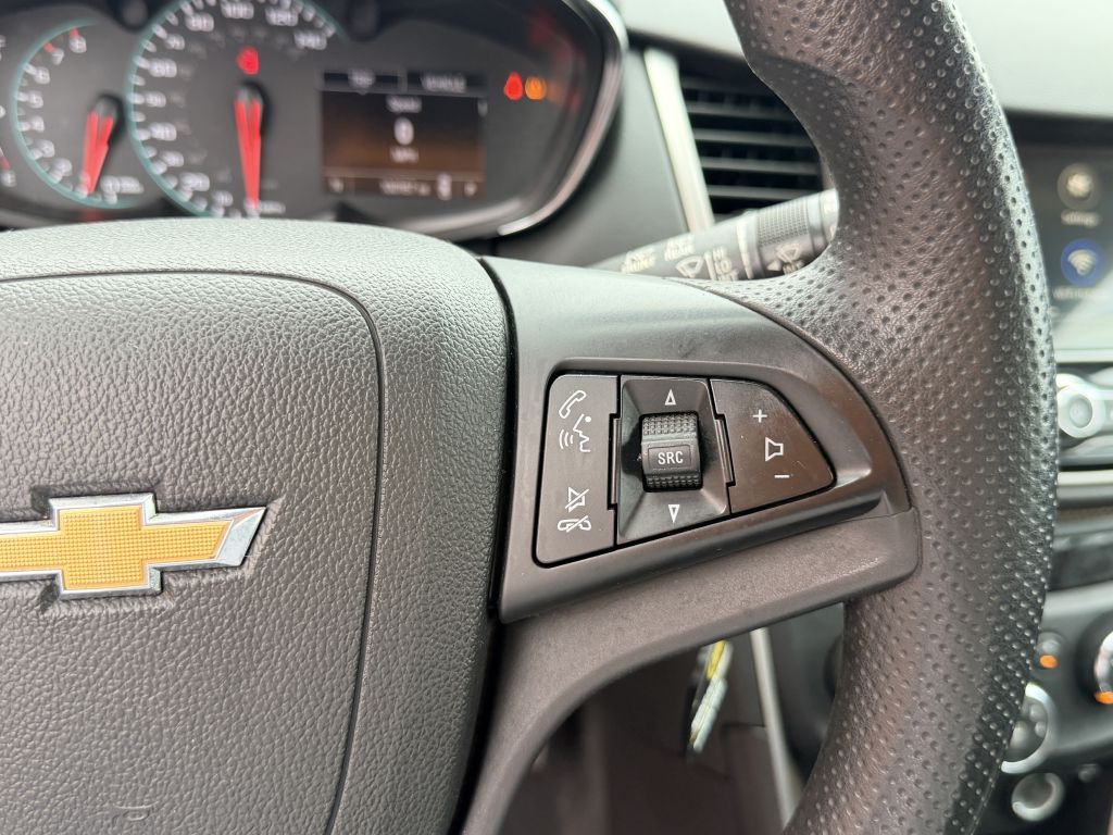 Photo 14 of this CHEVROLET TRAX