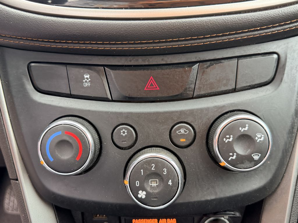 Photo 17 of this CHEVROLET TRAX