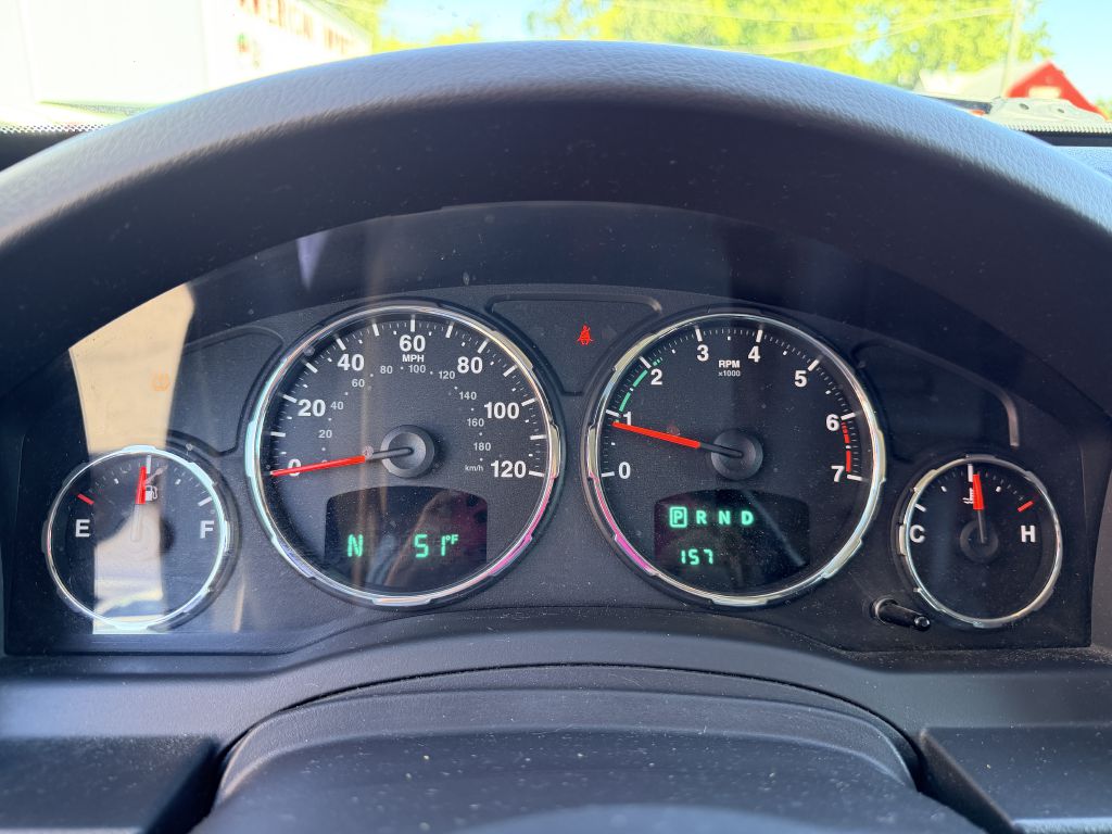 Photo 15 of this JEEP LIBERTY