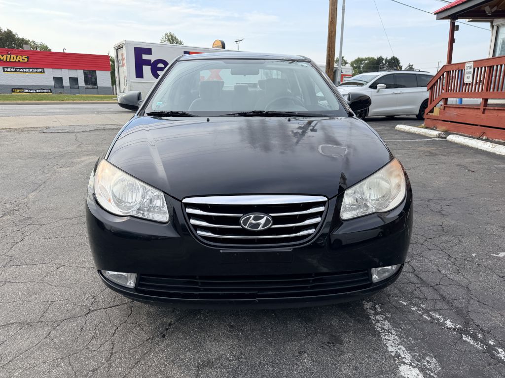Photo 2 of this HYUNDAI ELANTRA