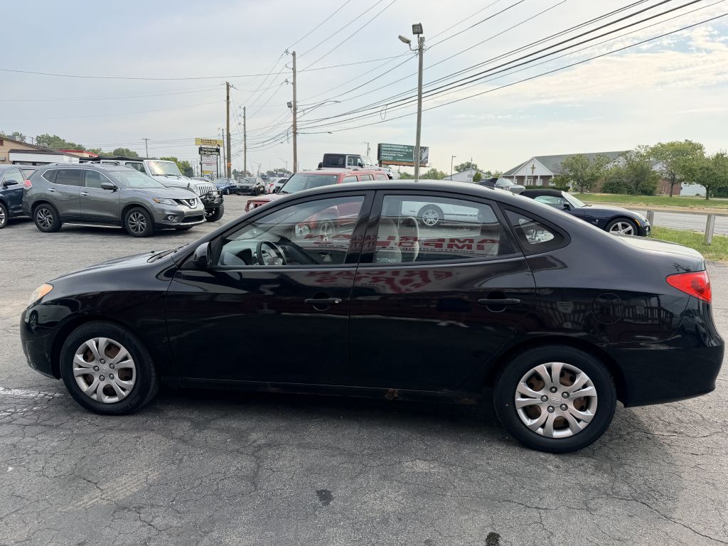 Photo 3 of this HYUNDAI ELANTRA