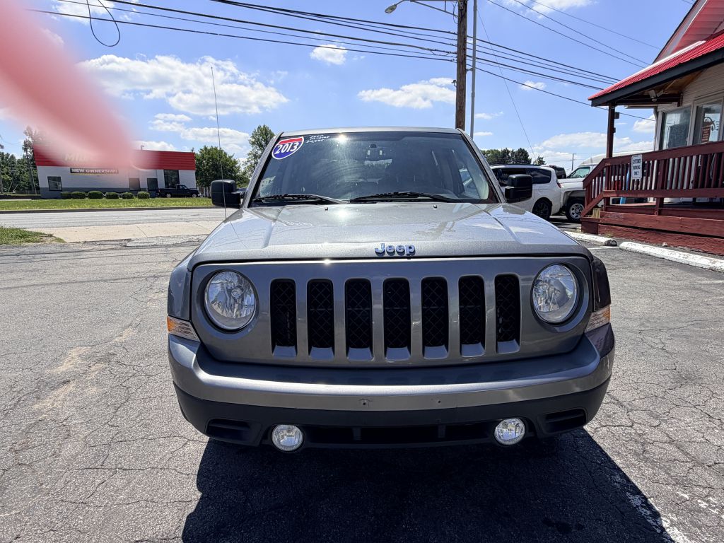 Photo 2 of this JEEP PATRIOT