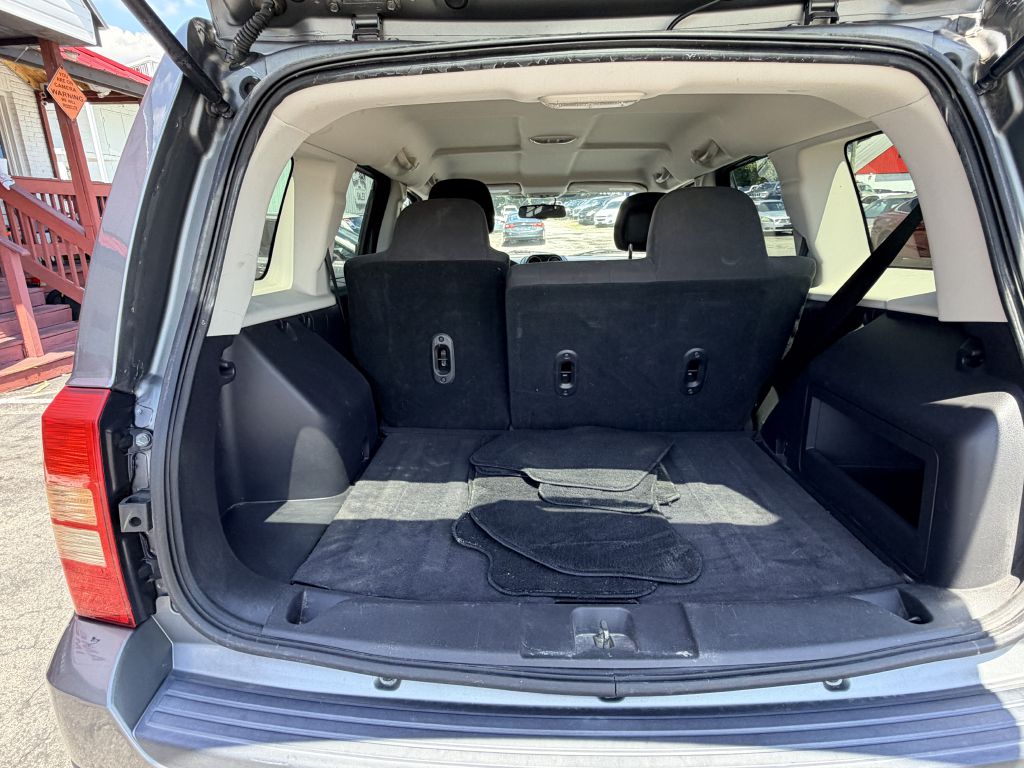 Photo 5 of this JEEP PATRIOT