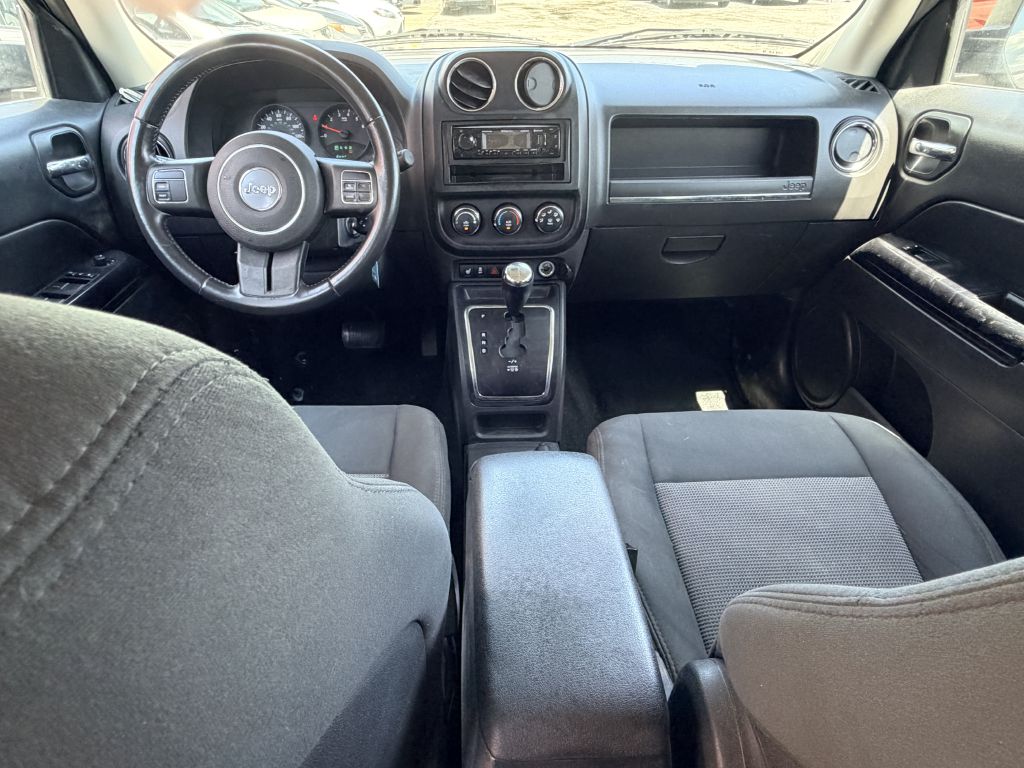 Photo 7 of this JEEP PATRIOT