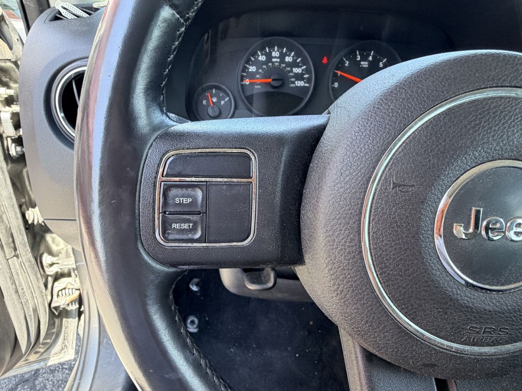 Photo 13 of this JEEP PATRIOT