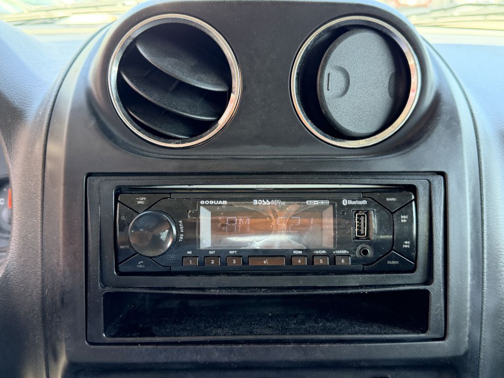Photo 16 of this JEEP PATRIOT