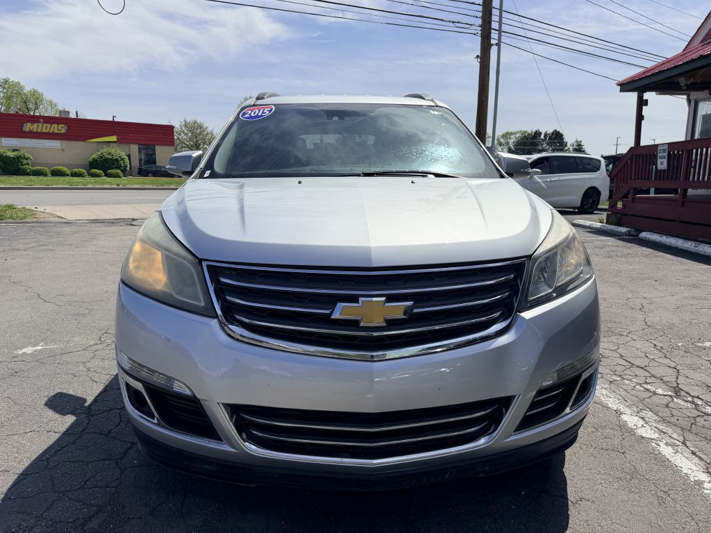 Photo 2 of this CHEVROLET TRAVERSE