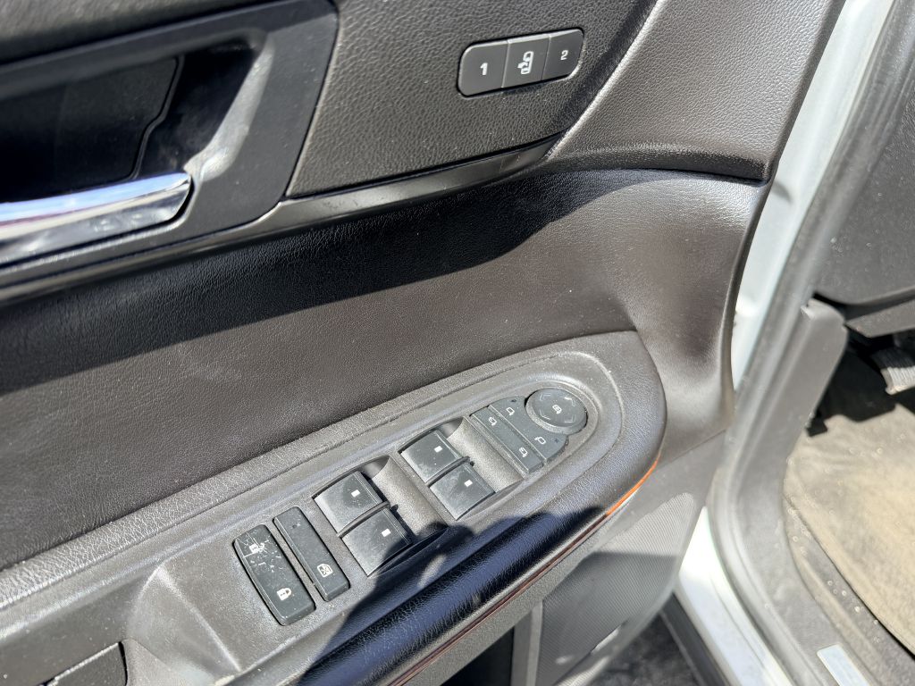 Photo 12 of this CHEVROLET TRAVERSE