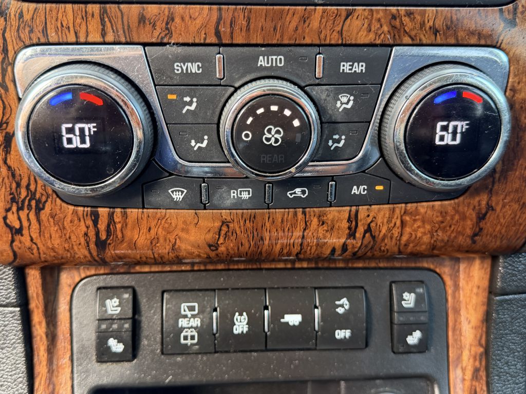 Photo 22 of this CHEVROLET TRAVERSE