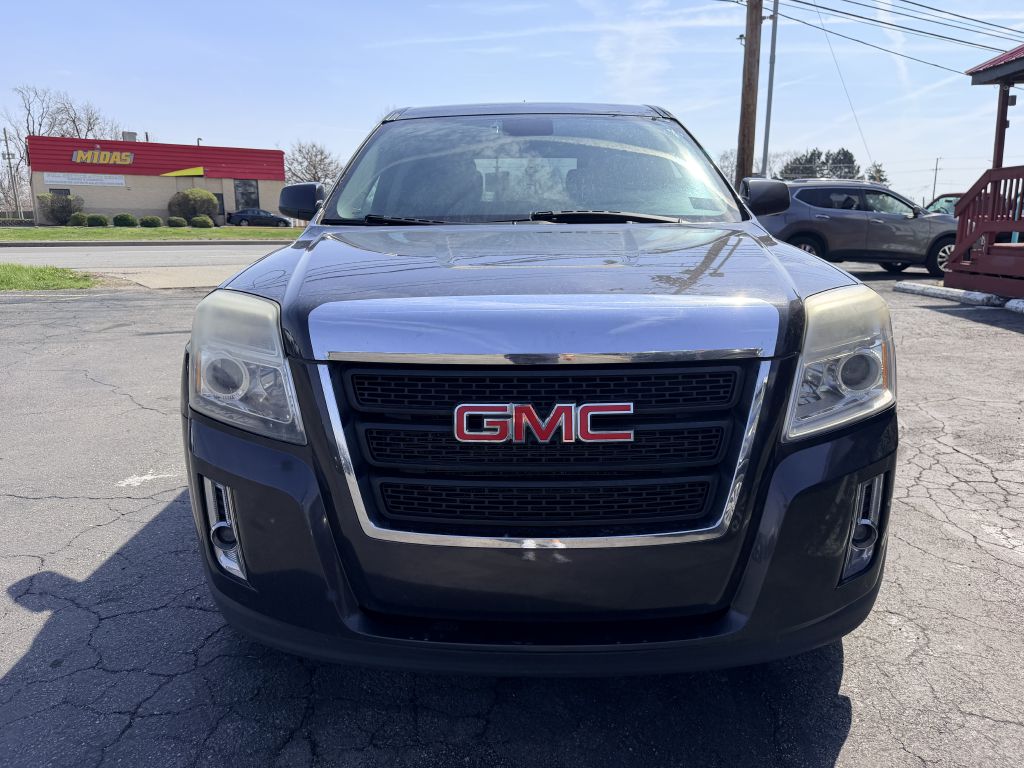 Photo 2 of this GMC TERRAIN