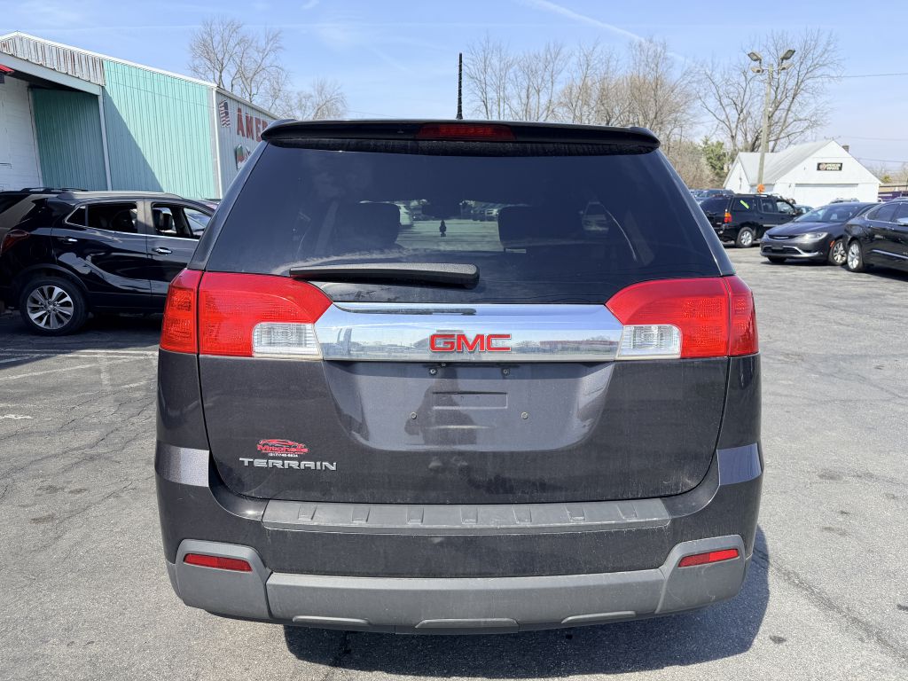 Photo 4 of this GMC TERRAIN