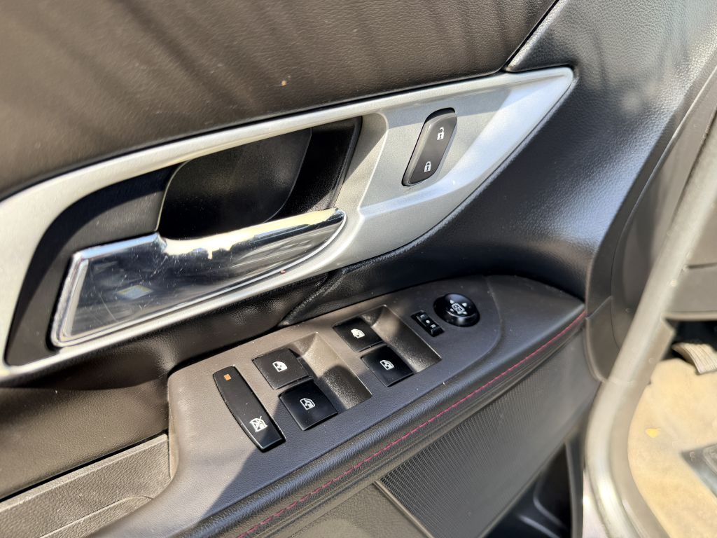 Photo 8 of this GMC TERRAIN