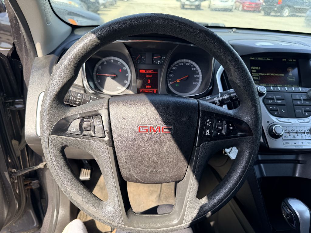Photo 10 of this GMC TERRAIN