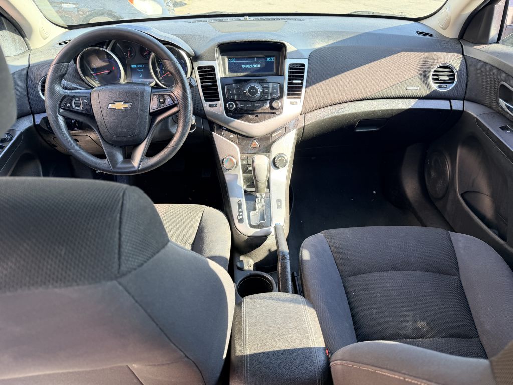 Photo 6 of this CHEVROLET CRUZE LIMITED