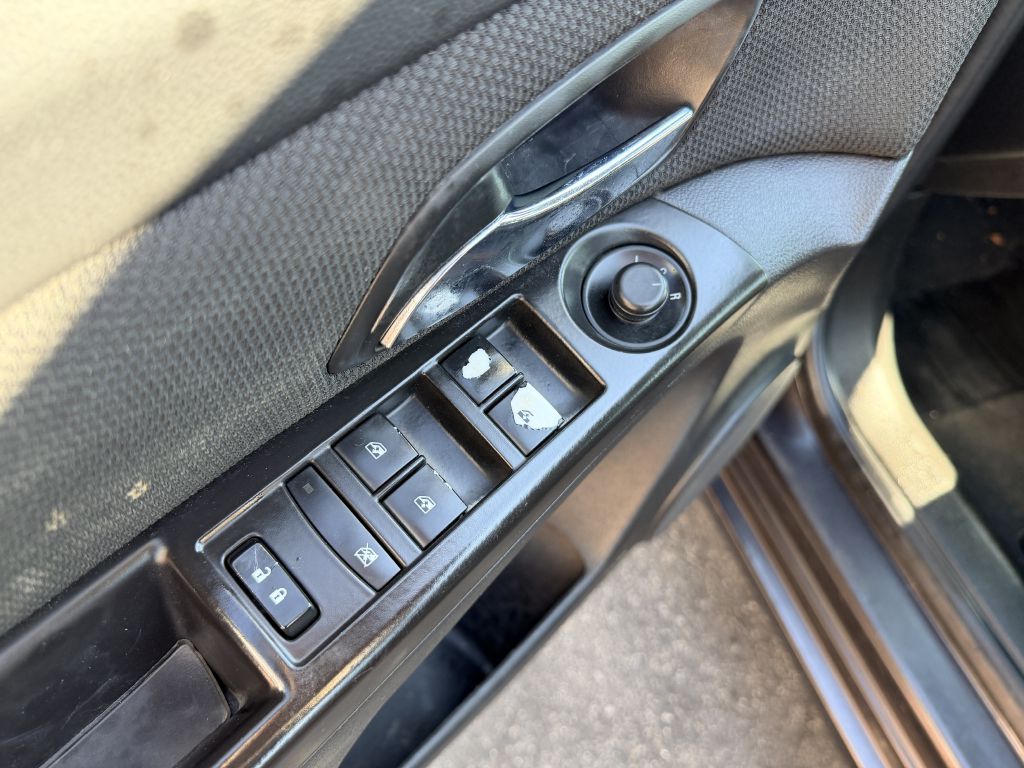 Photo 7 of this CHEVROLET CRUZE LIMITED