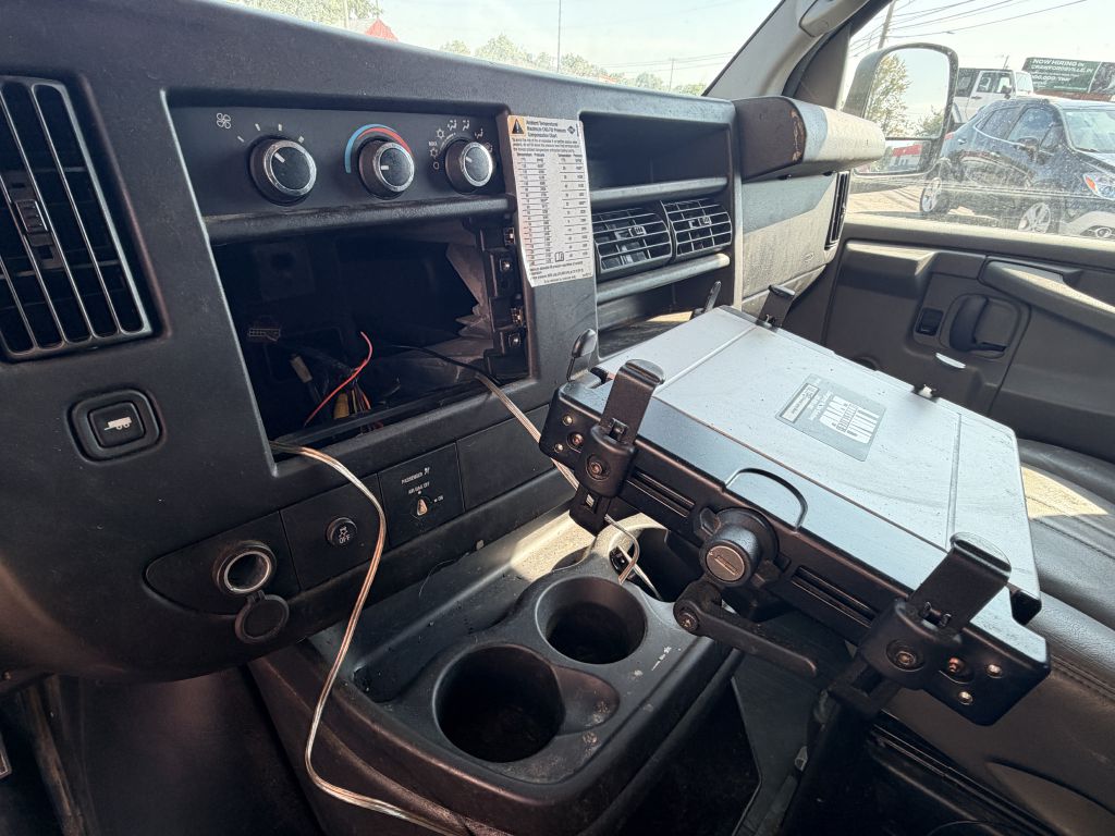 Photo 8 of this CHEVROLET EXPRESS
