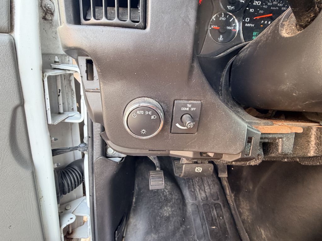 Photo 9 of this CHEVROLET EXPRESS