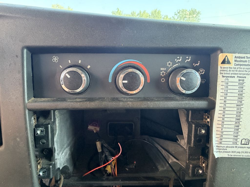 Photo 10 of this CHEVROLET EXPRESS
