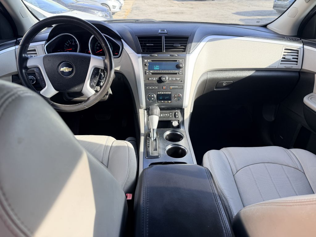 Photo 10 of this CHEVROLET TRAVERSE