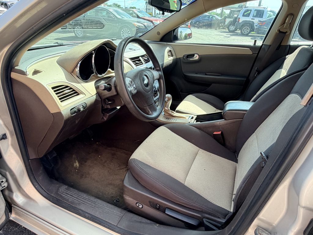 Photo 8 of this CHEVROLET MALIBU