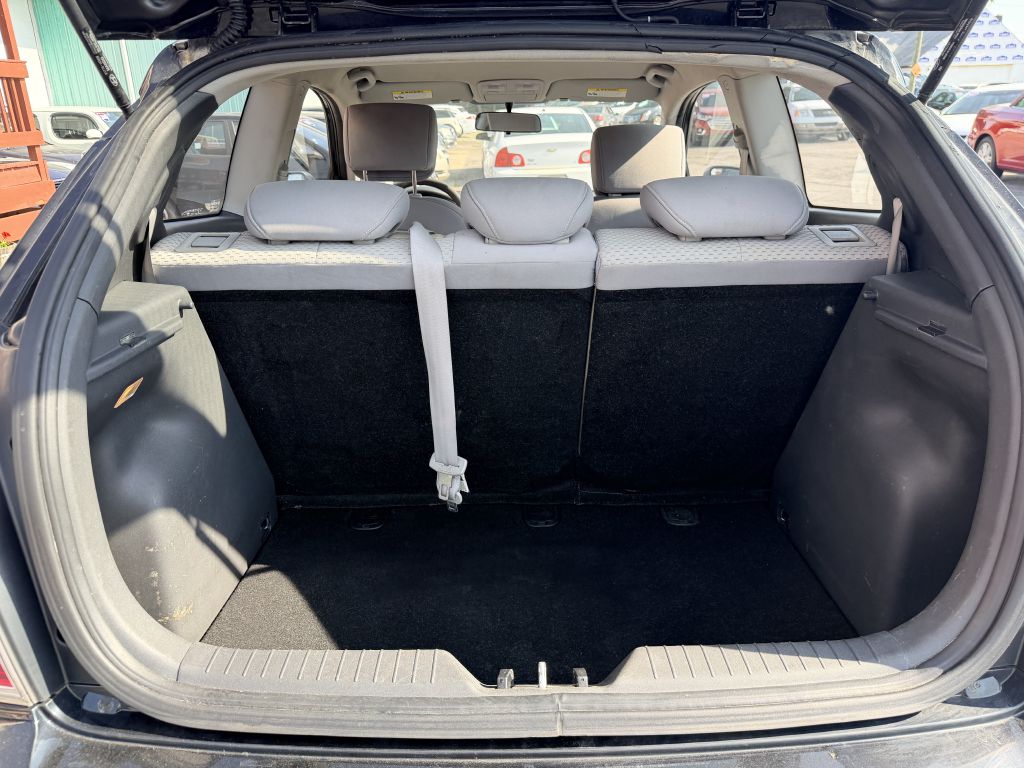 Photo 5 of this HYUNDAI ACCENT