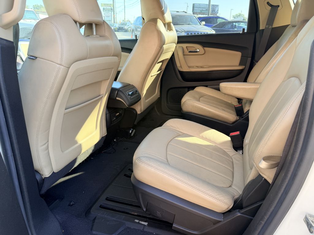 Photo 7 of this CHEVROLET TRAVERSE