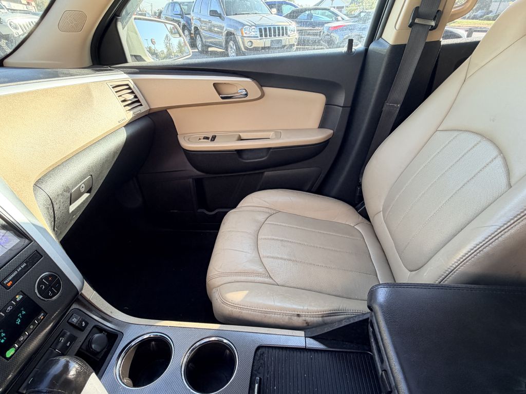 Photo 16 of this CHEVROLET TRAVERSE