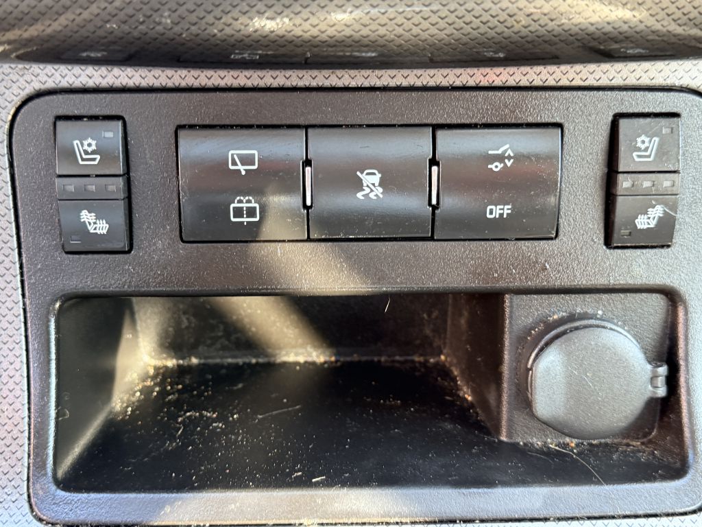 Photo 23 of this CHEVROLET TRAVERSE