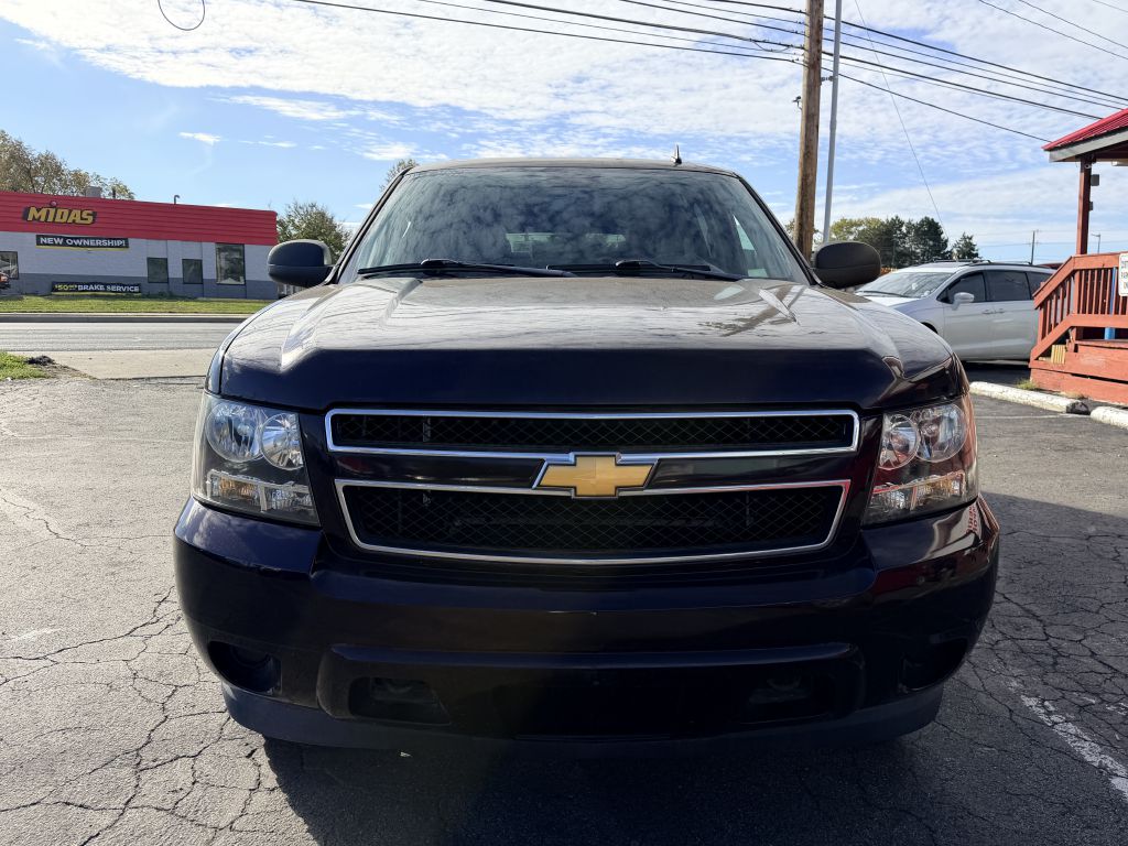 Photo 2 of this CHEVROLET SUBURBAN