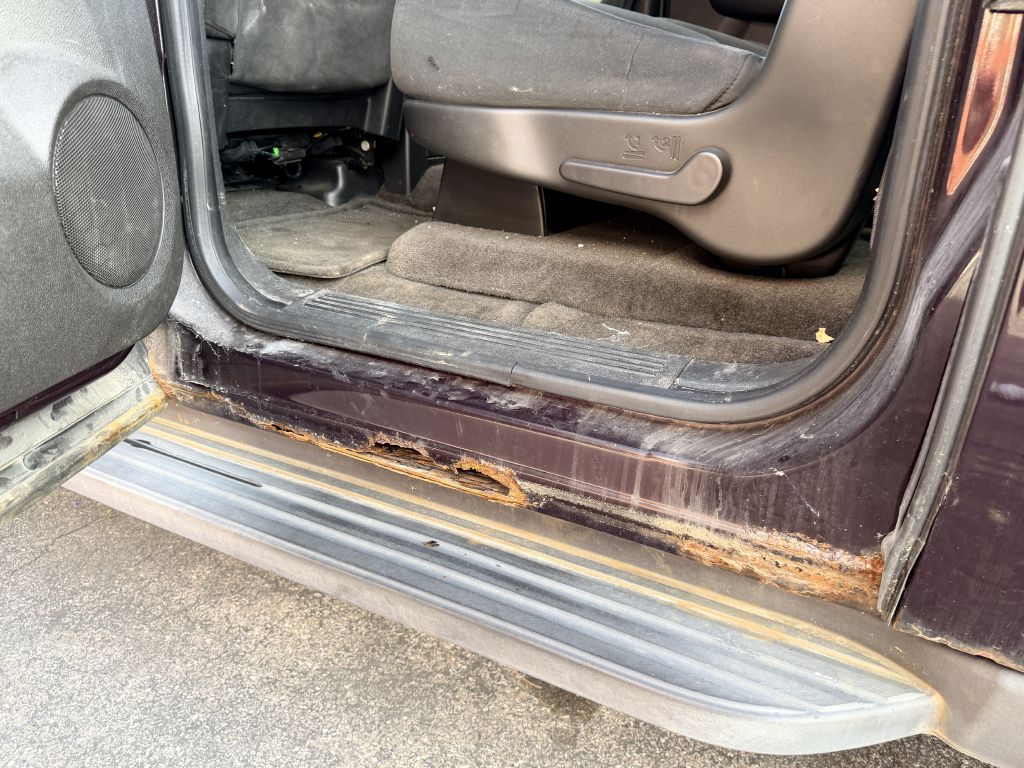 Photo 8 of this CHEVROLET SUBURBAN
