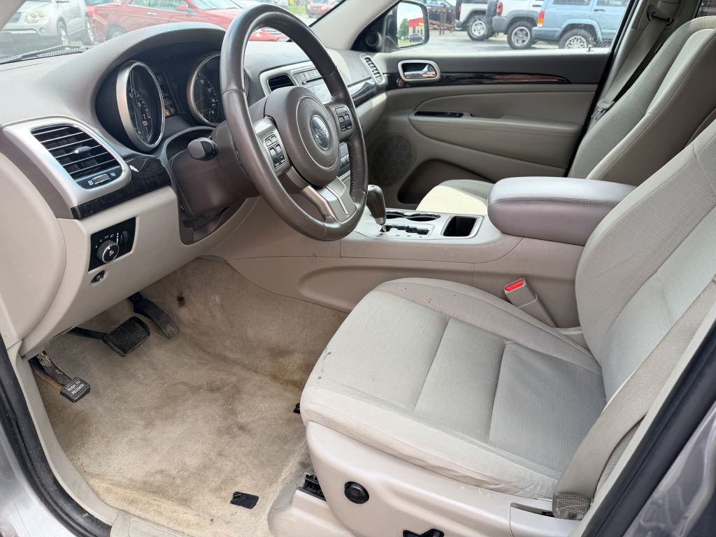Photo 10 of this JEEP GRAND CHEROKEE