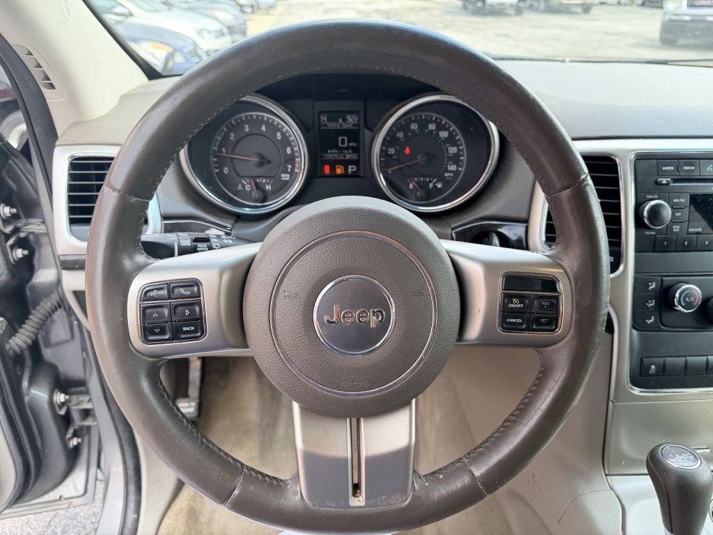 Photo 11 of this JEEP GRAND CHEROKEE