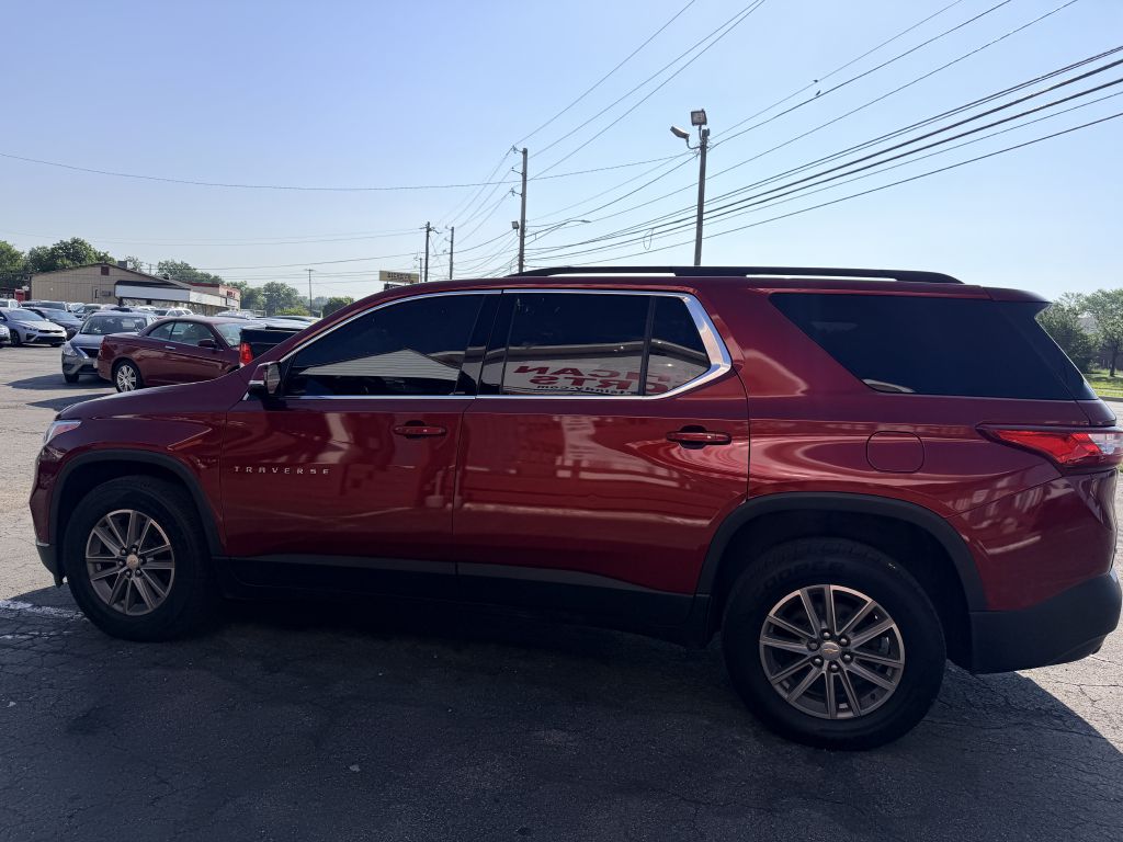 Photo 3 of this CHEVROLET TRAVERSE