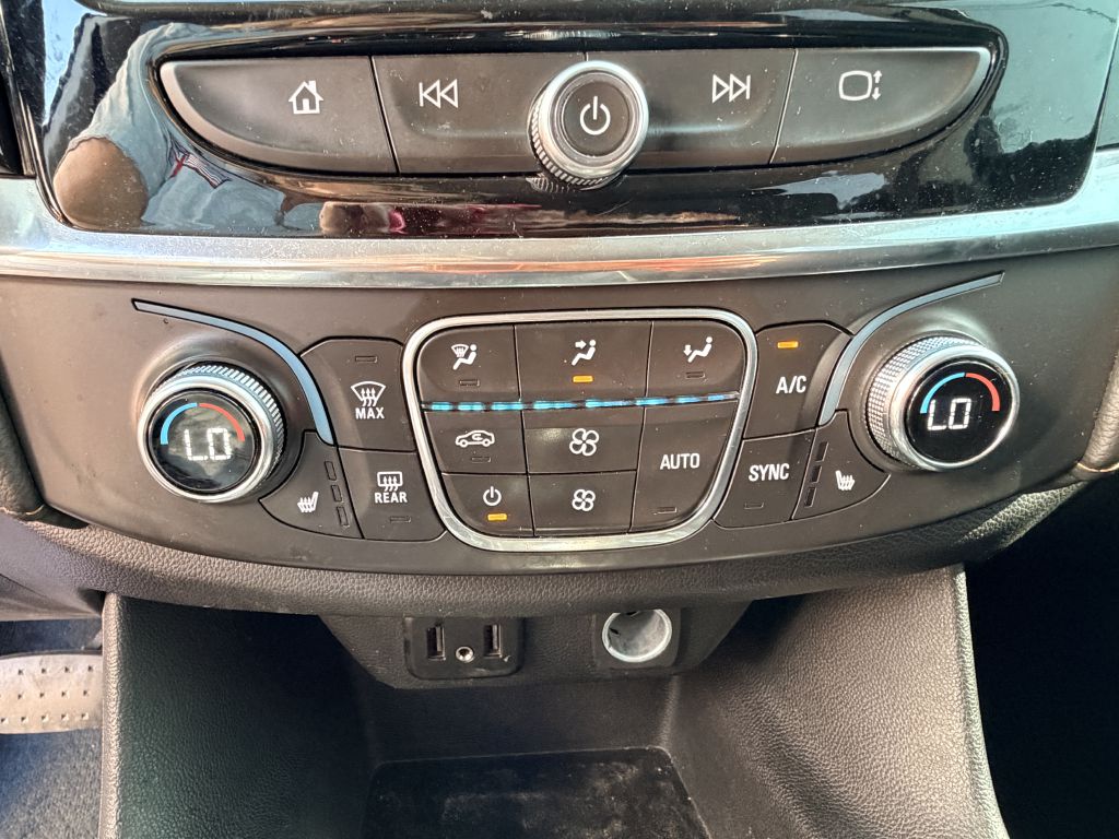Photo 20 of this CHEVROLET TRAVERSE