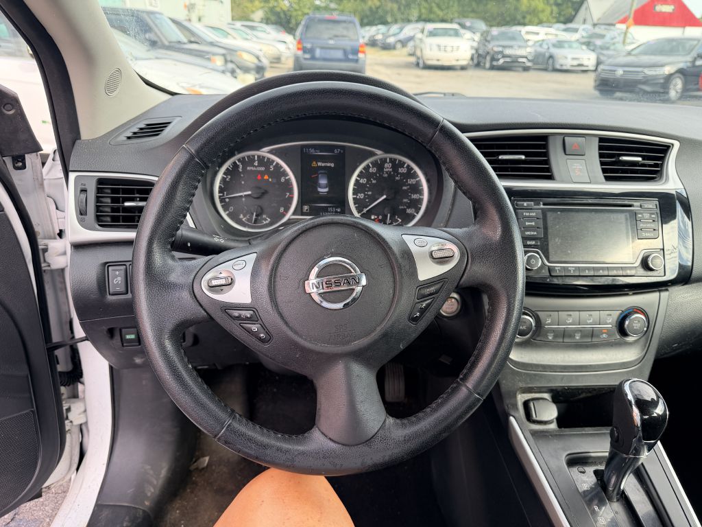 Photo 8 of this NISSAN SENTRA