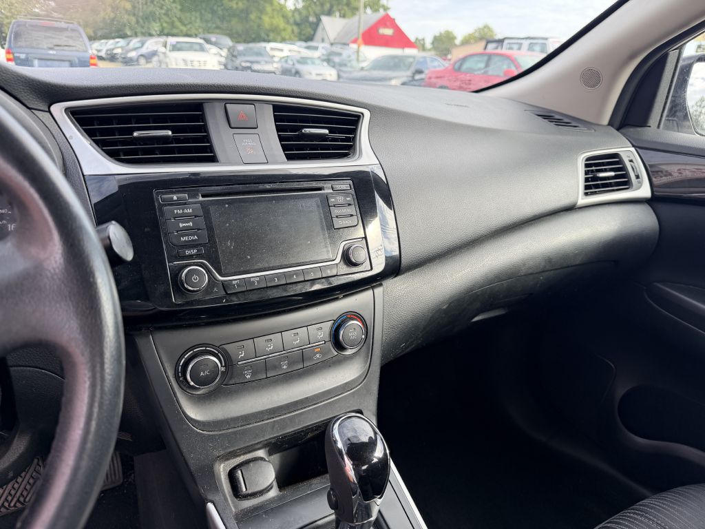 Photo 9 of this NISSAN SENTRA