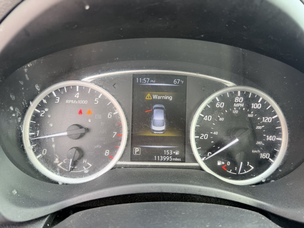 Photo 14 of this NISSAN SENTRA