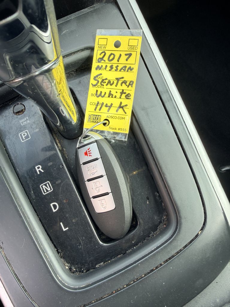 Photo 18 of this NISSAN SENTRA