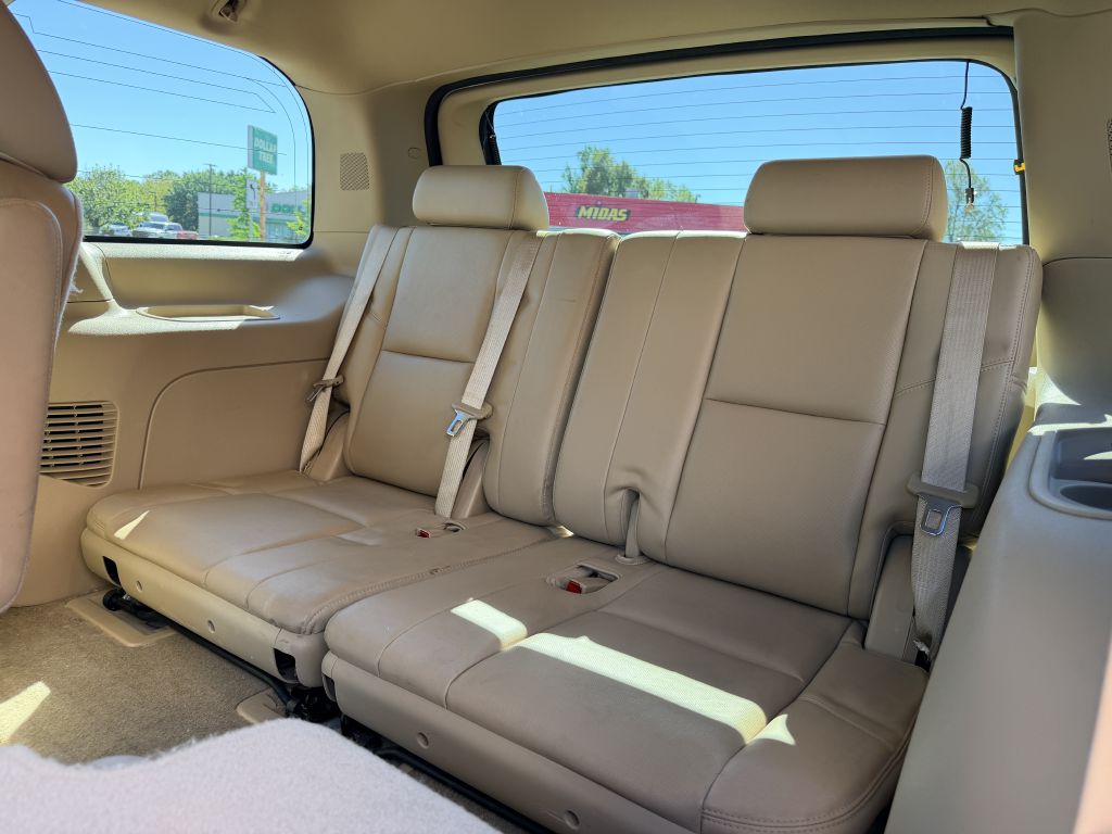 Photo 6 of this CADILLAC ESCALADE