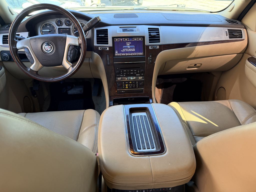 Photo 10 of this CADILLAC ESCALADE