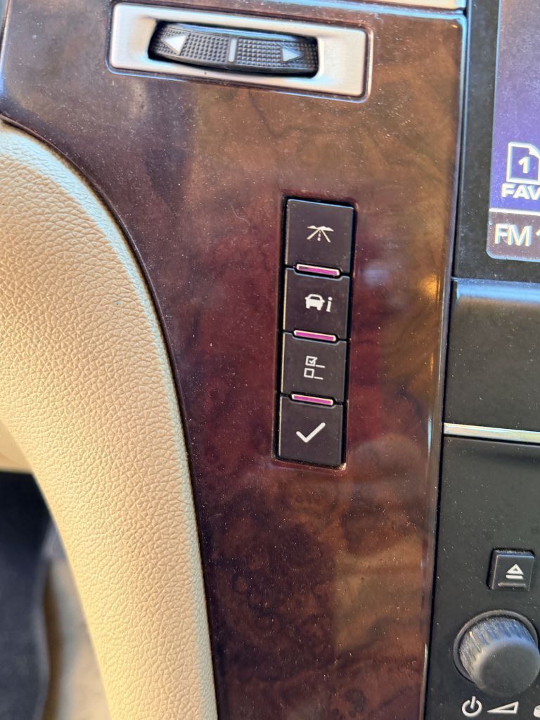 Photo 20 of this CADILLAC ESCALADE